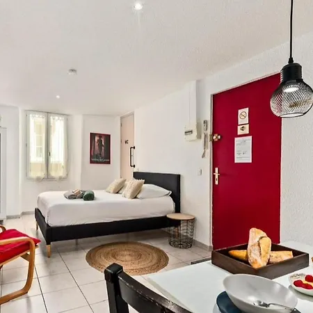 Et Palais Meynadier 1 Apartment *